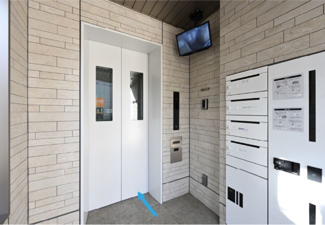 エレベーターで3階までお越しください